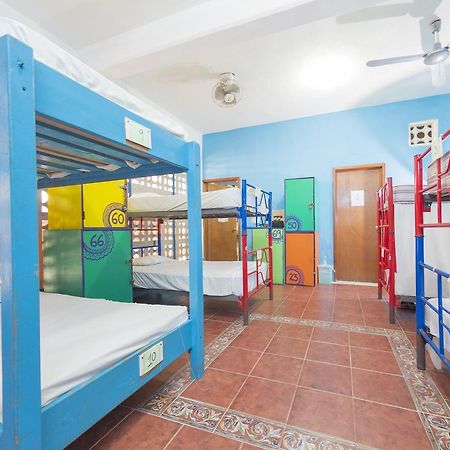 Hostel Playa Плая-дель-Кармен Экстерьер фото