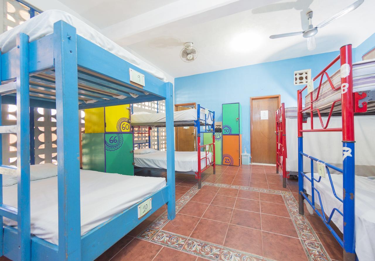 Hostel Playa Плая-дель-Кармен Экстерьер фото