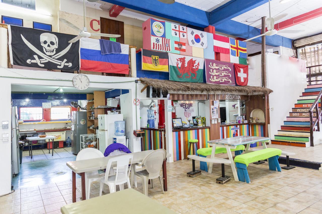 Hostel Playa Плая-дель-Кармен Экстерьер фото