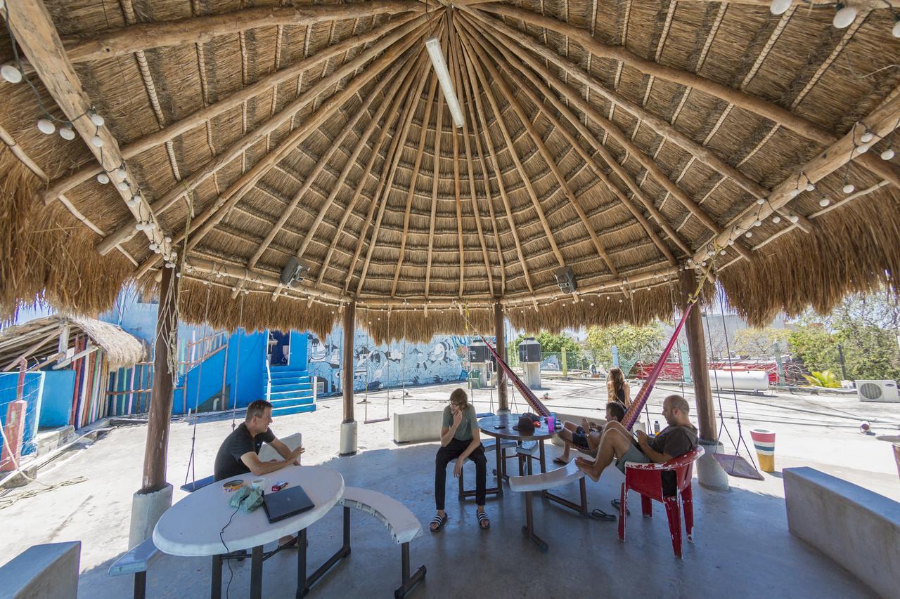 Hostel Playa Плая-дель-Кармен Экстерьер фото